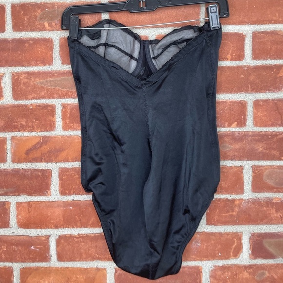 Vintage Lilyette black lace lined strapless bodysuit - Picture 5 of 7
